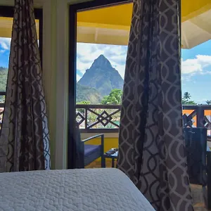 Aparthotel Sea Piton View Apartment- Location, Convenience, Modern Living, Soufriere